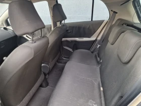Toyota Yaris 1.0 Закупен от България, снимка 13