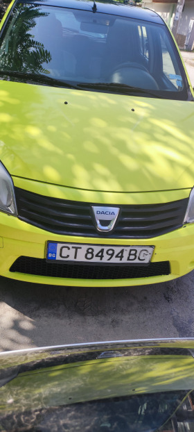 Dacia Sandero 1.4 i, снимка 1 - Автомобили и джипове - 46138144
