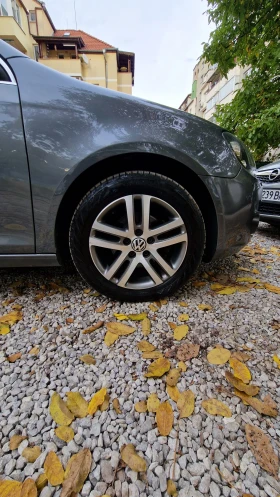 Обява за продажба на VW Golf Топ ~7 000 лв. - изображение 2 | Auto.bg Обява за продажба на VW Golf Топ ~7 000 лв. - изображение 2