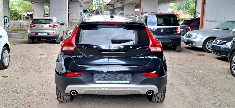 Volvo V40 Cross Country D4 SUMMUM, снимка 6 - Автомобили и джипове - 47064108