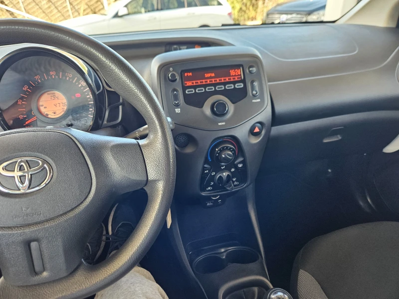 Toyota Aygo Бензингаз, снимка 17 - Автомобили и джипове - 47524860