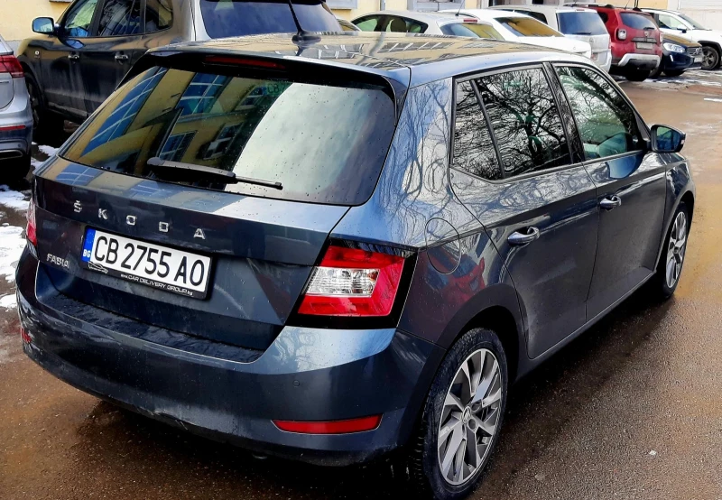 Skoda Fabia, снимка 5 - Автомобили и джипове - 48855009