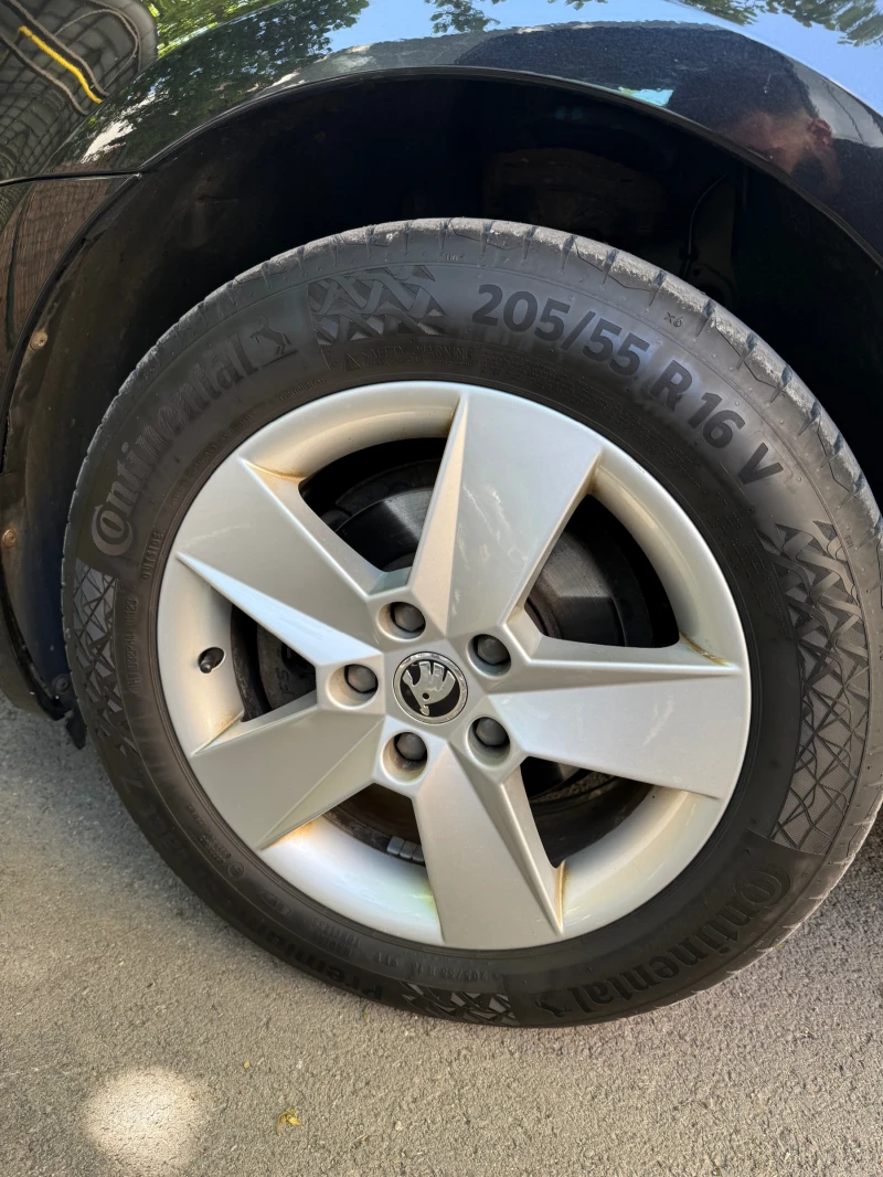 Skoda Octavia 1.6 , снимка 8 - Автомобили и джипове - 50786550