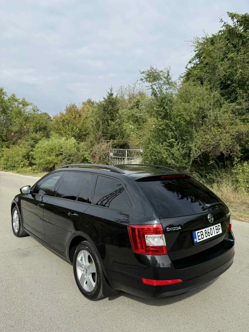 Skoda Octavia 1.6 , снимка 4 - Автомобили и джипове - 50786550