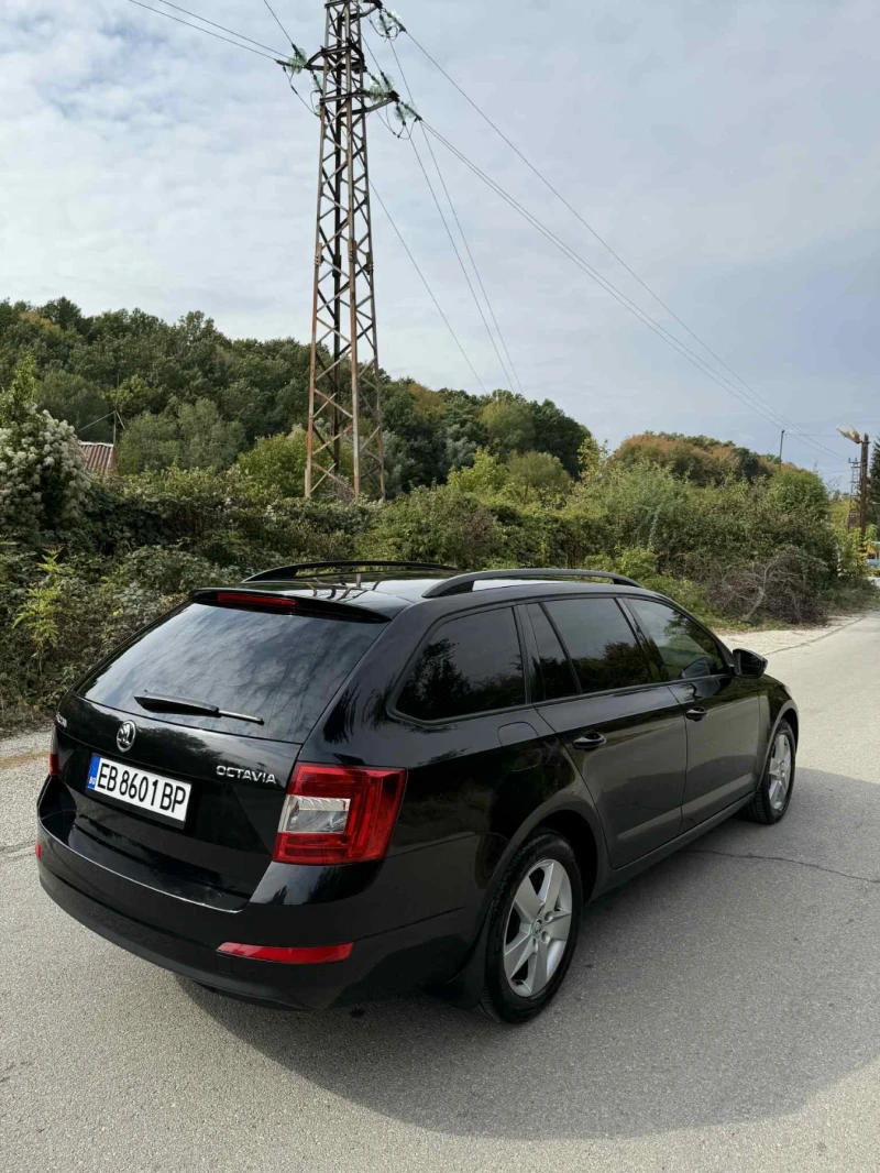 Skoda Octavia 1.6 , снимка 3 - Автомобили и джипове - 50786550