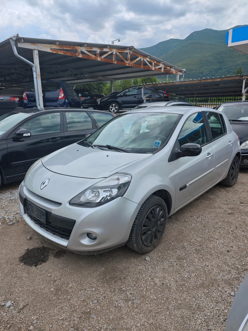 Renault Clio 1.2I ГАЗ, снимка 10 - Автомобили и джипове - 51054731