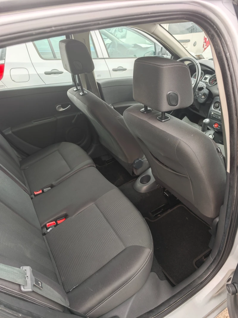 Renault Clio 1.2I ГАЗ, снимка 6 - Автомобили и джипове - 51054731