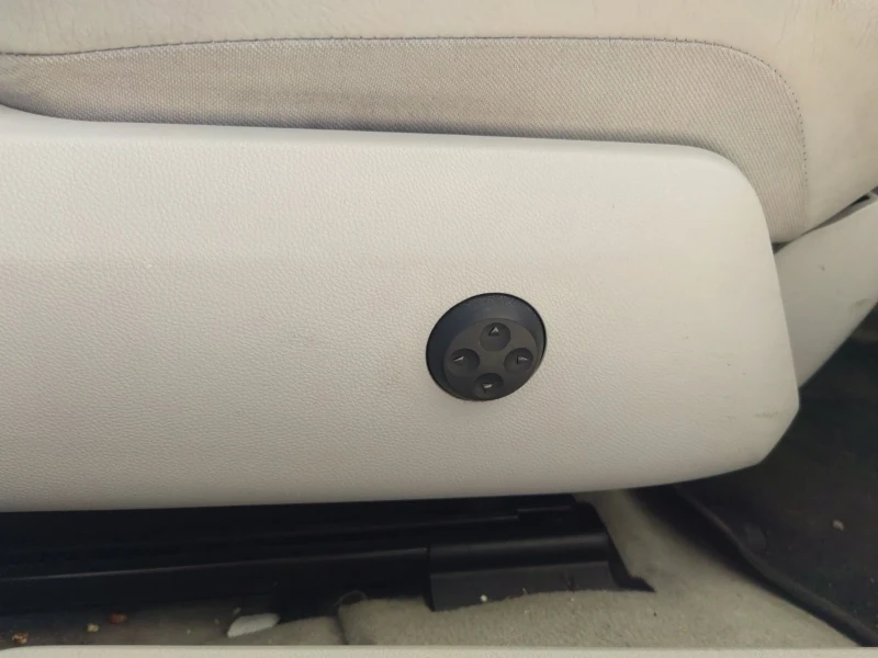 Mercedes-Benz E 300 Е 300 блутек хибрид, снимка 11 - Автомобили и джипове - 52552223