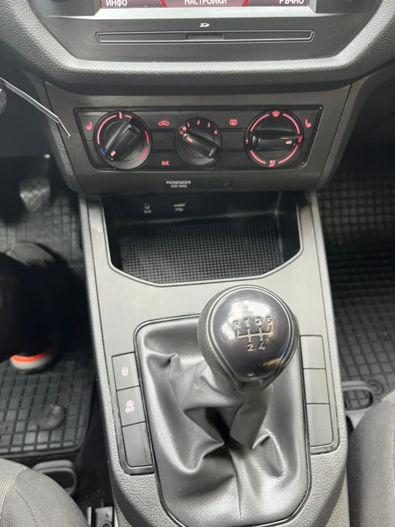 Seat Ibiza 1.0 бензин   2019   Евро 6b, снимка 11 - Автомобили и джипове - 52567966
