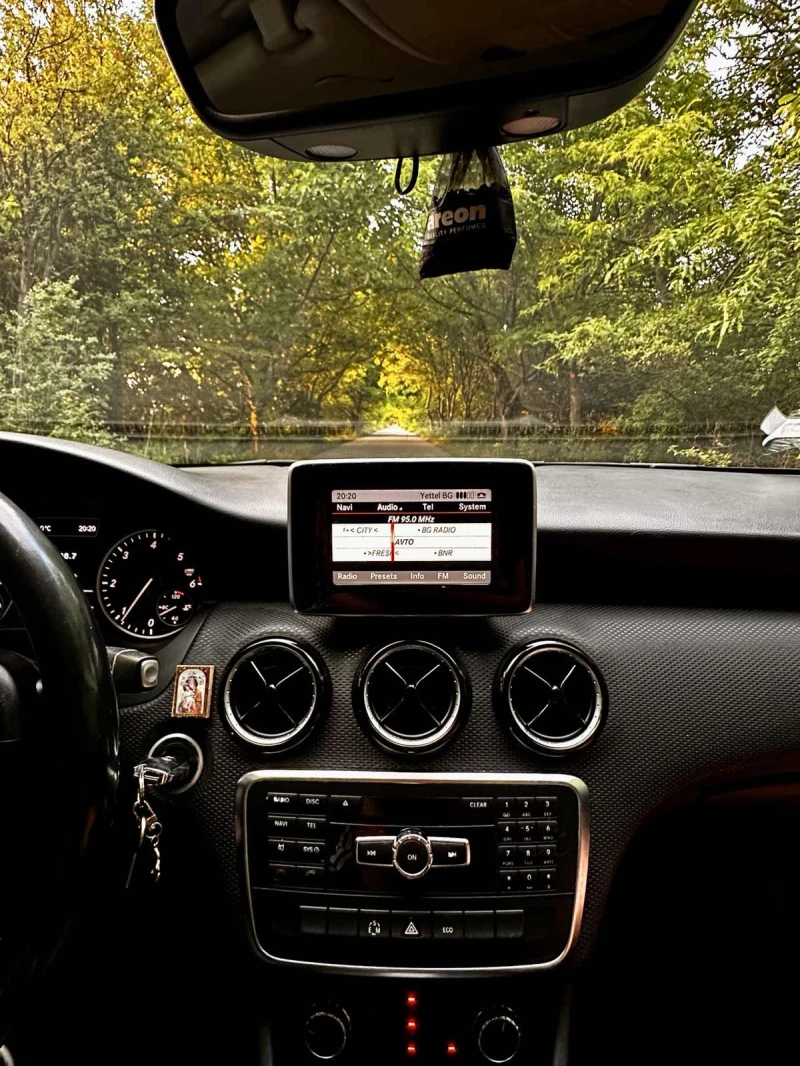 Mercedes-Benz A 200, снимка 11 - Автомобили и джипове - 52364519