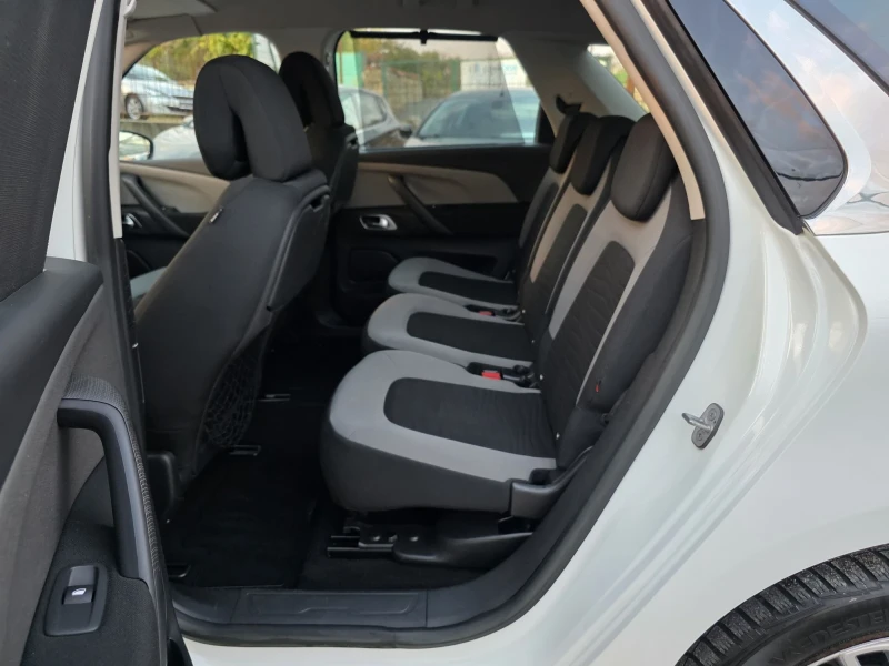 Citroen C4 Picasso 1.6 HDI 116 К.С. / ДИГИТАЛ / КАМЕРА / КЕЙЛЕС, снимка 10 - Автомобили и джипове - 52005361
