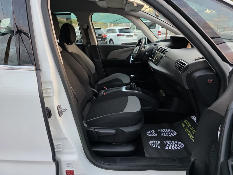 Citroen C4 Picasso 1.6 HDI 116 К.С. / ДИГИТАЛ / КАМЕРА / КЕЙЛЕС, снимка 12 - Автомобили и джипове - 52005361
