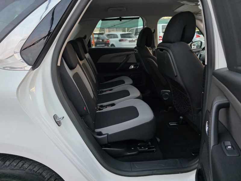 Citroen C4 Picasso 1.6 HDI 116 К.С. / ДИГИТАЛ / КАМЕРА / КЕЙЛЕС, снимка 11 - Автомобили и джипове - 52005361