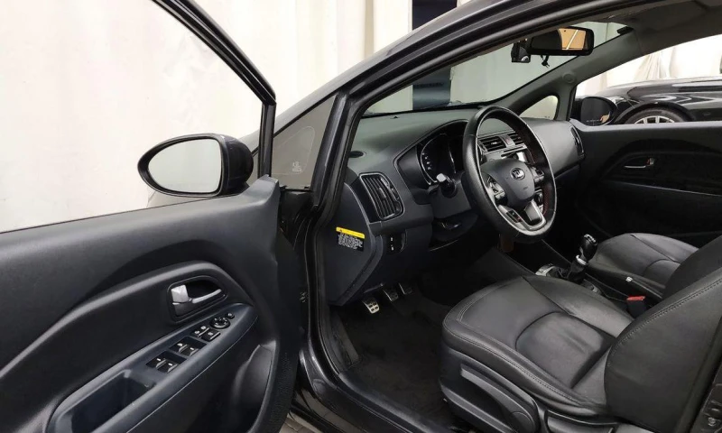 Kia Pride Diesel 5DR 1.4 Luxury * НАЙ-ДОБРА ЦЕНА В БЪЛГАРИЯ*, снимка 10 - Автомобили и джипове - 52111396