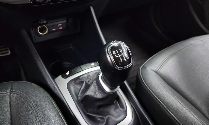 Kia Pride Diesel 5DR 1.4 Luxury * НАЙ-ДОБРА ЦЕНА В БЪЛГАРИЯ*, снимка 9 - Автомобили и джипове - 52111396