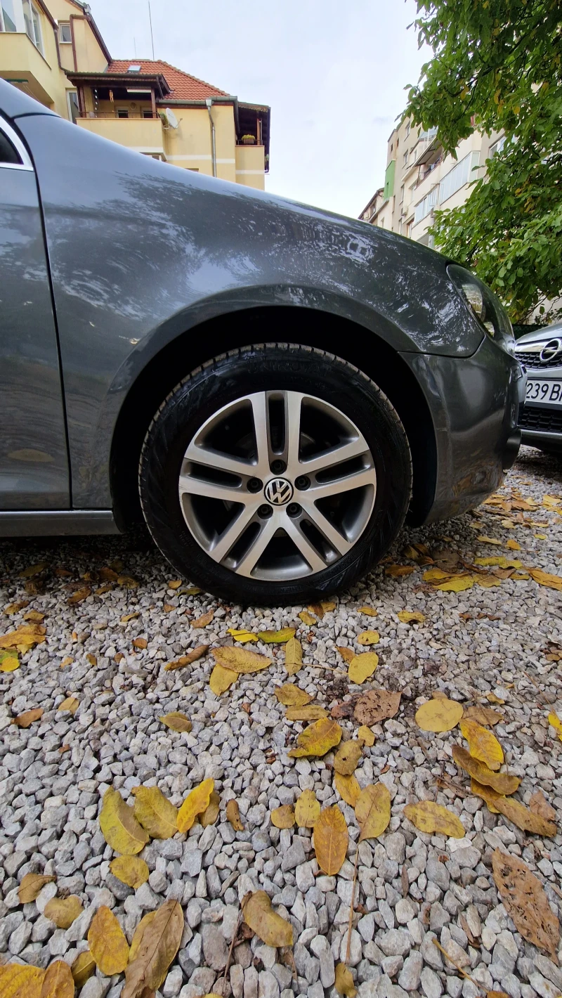 VW Golf Топ, снимка 4 - Автомобили и джипове - 52555359