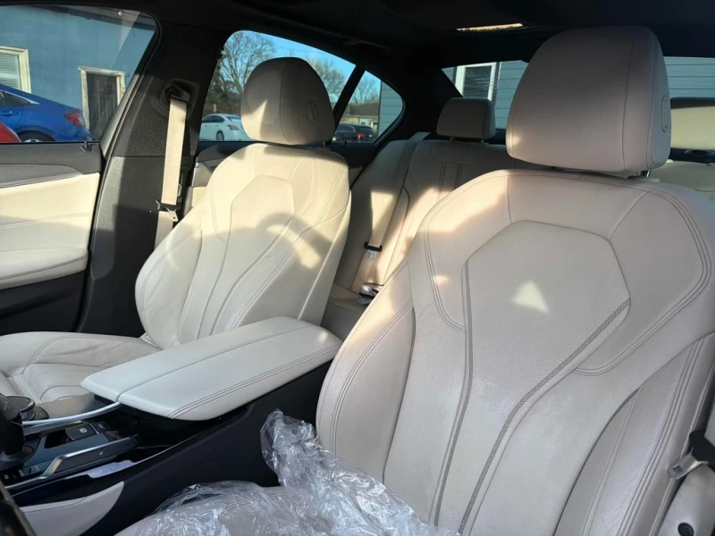 BMW 530 i xDrive 2019* CARFAX * БЕЗ ПЪРВОНАЧАЛНА ВНОСКА, снимка 10 - Автомобили и джипове - 52901192