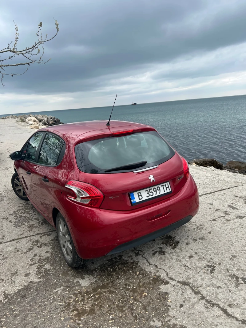 Peugeot 208, снимка 4 - Автомобили и джипове - 52919704