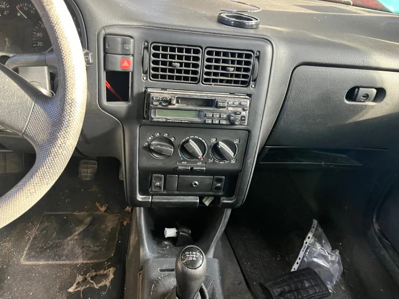 VW Polo 1.4 MPI, снимка 4 - Автомобили и джипове - 52975086
