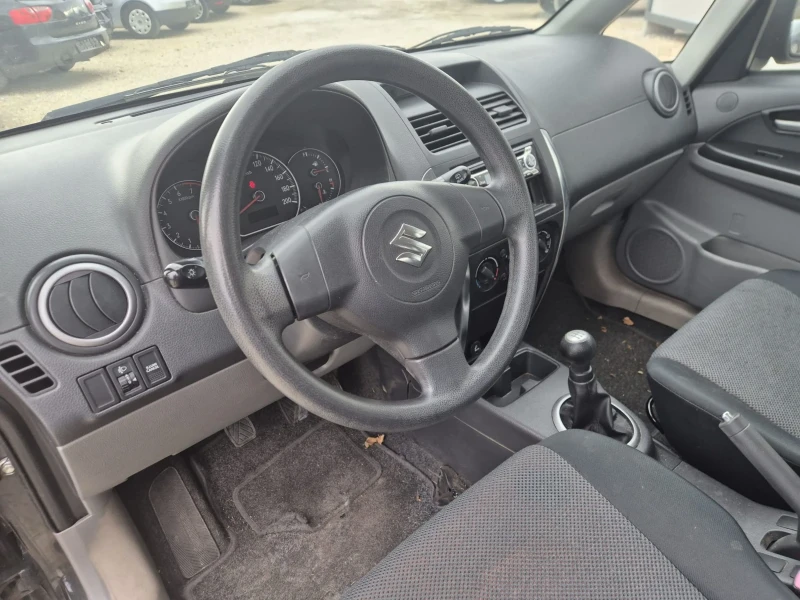 Suzuki SX4, снимка 8 - Автомобили и джипове - 52996438
