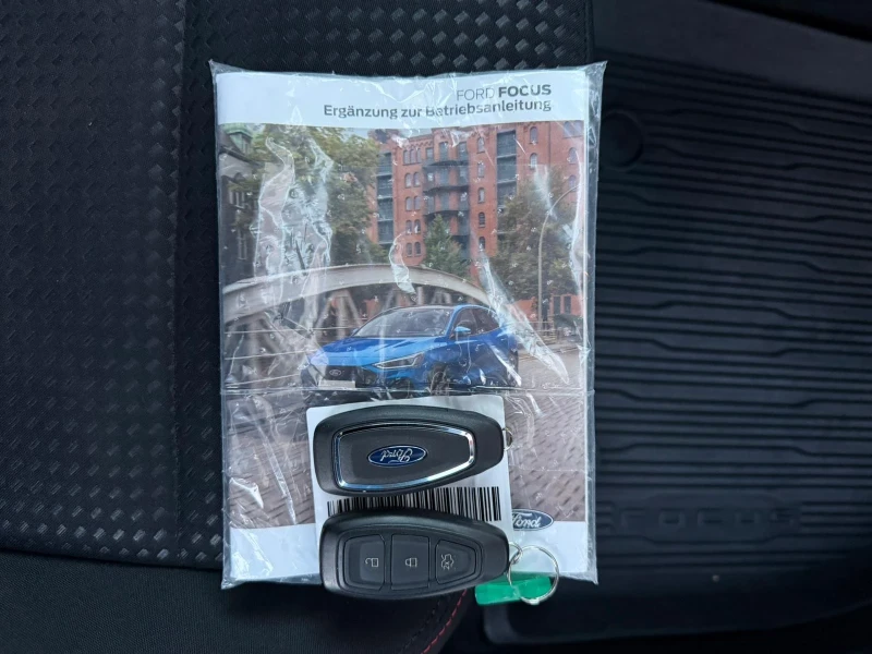 Ford Focus 1.5D ST-LINE AUTOMATIK NAVI KEY LESS START STOP , снимка 17 - Автомобили и джипове - 53114169