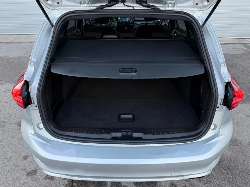 Ford Focus 1.5D ST-LINE AUTOMATIK NAVI KEY LESS START STOP , снимка 11 - Автомобили и джипове - 53114169