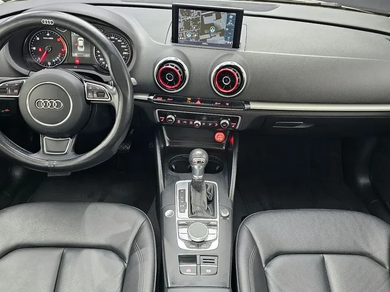 Audi A3 2.0 TDI, снимка 7 - Автомобили и джипове - 55006380