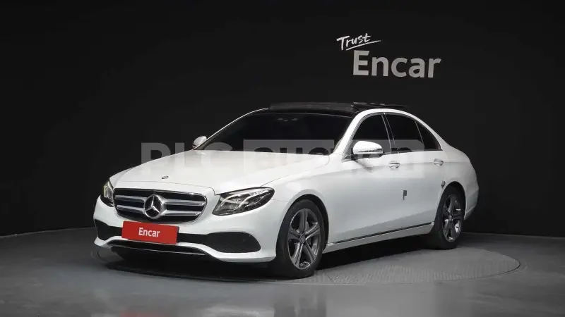 Mercedes-Benz E 300