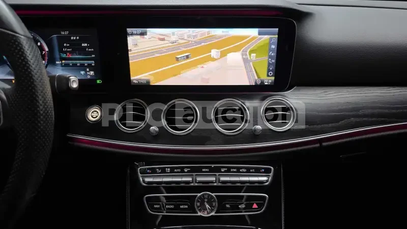 Mercedes-Benz E 300, снимка 16 - Автомобили и джипове - 55010688
