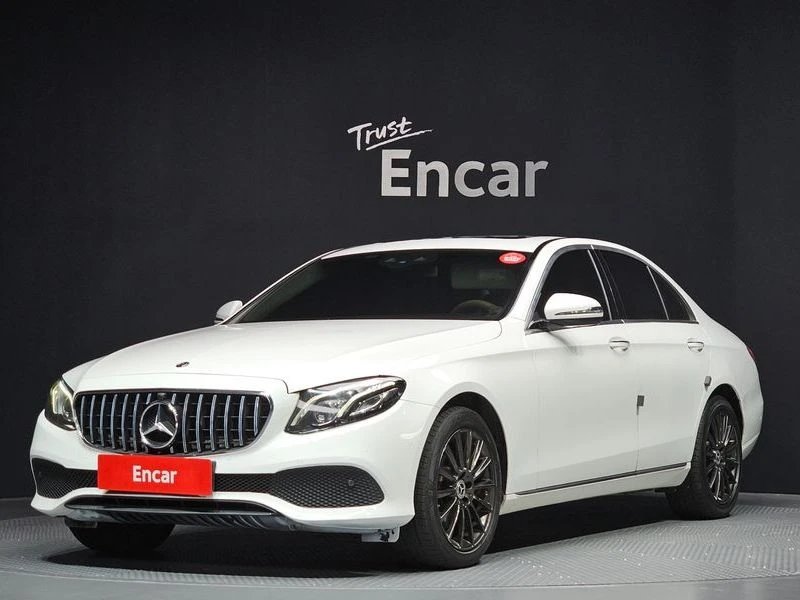 Mercedes-Benz E 220 E220d Avantgarde| 194к.с.| ВКЛ.ТЕХНОТЕСТ