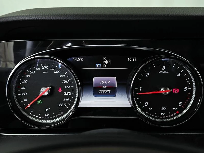 Mercedes-Benz E 220 E220d Avantgarde| 194к.с.| ВКЛ.ТЕХНОТЕСТ, снимка 8 - Автомобили и джипове - 55217851