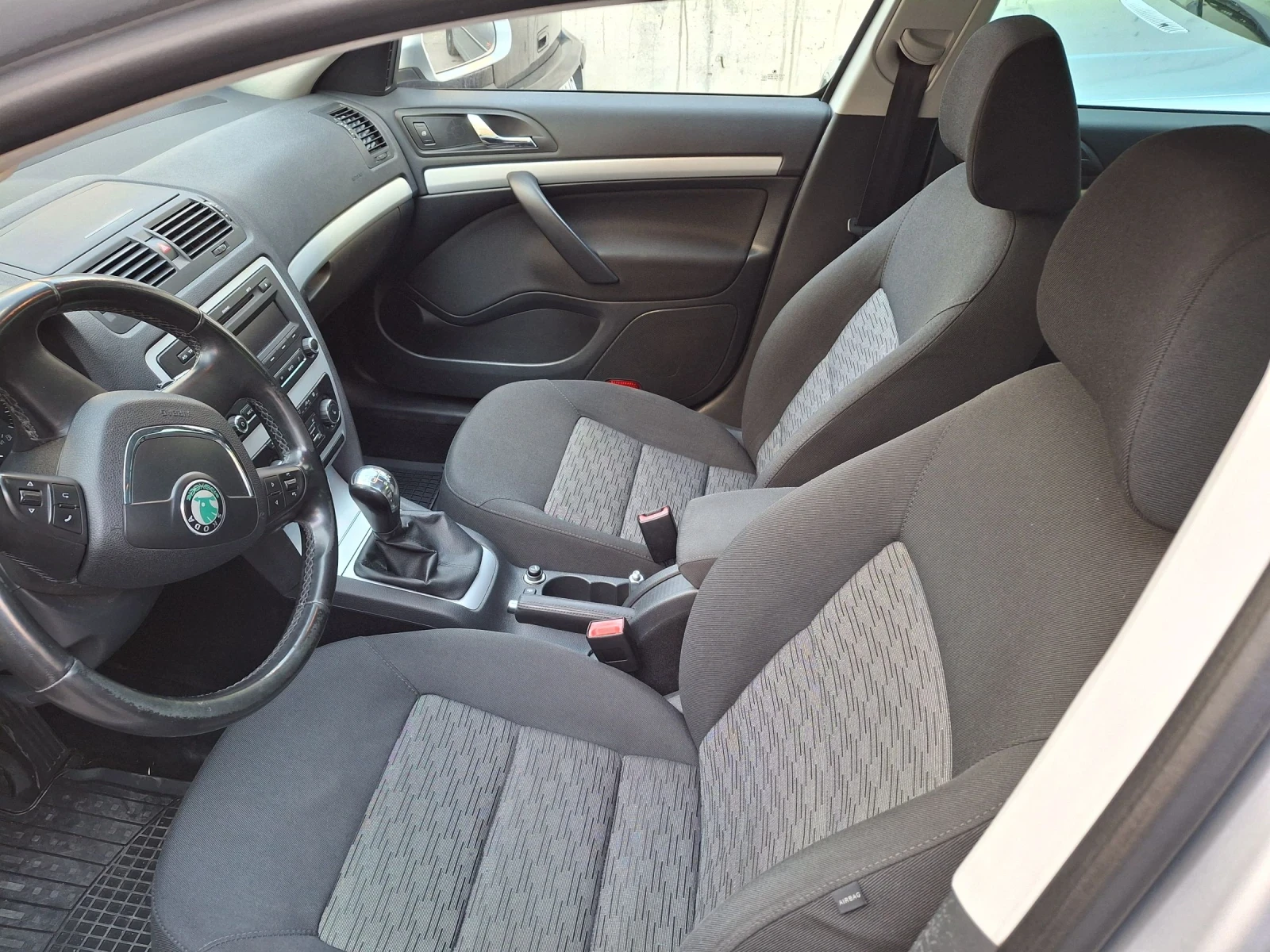 Skoda Octavia 1.4 tsi - изображение 9