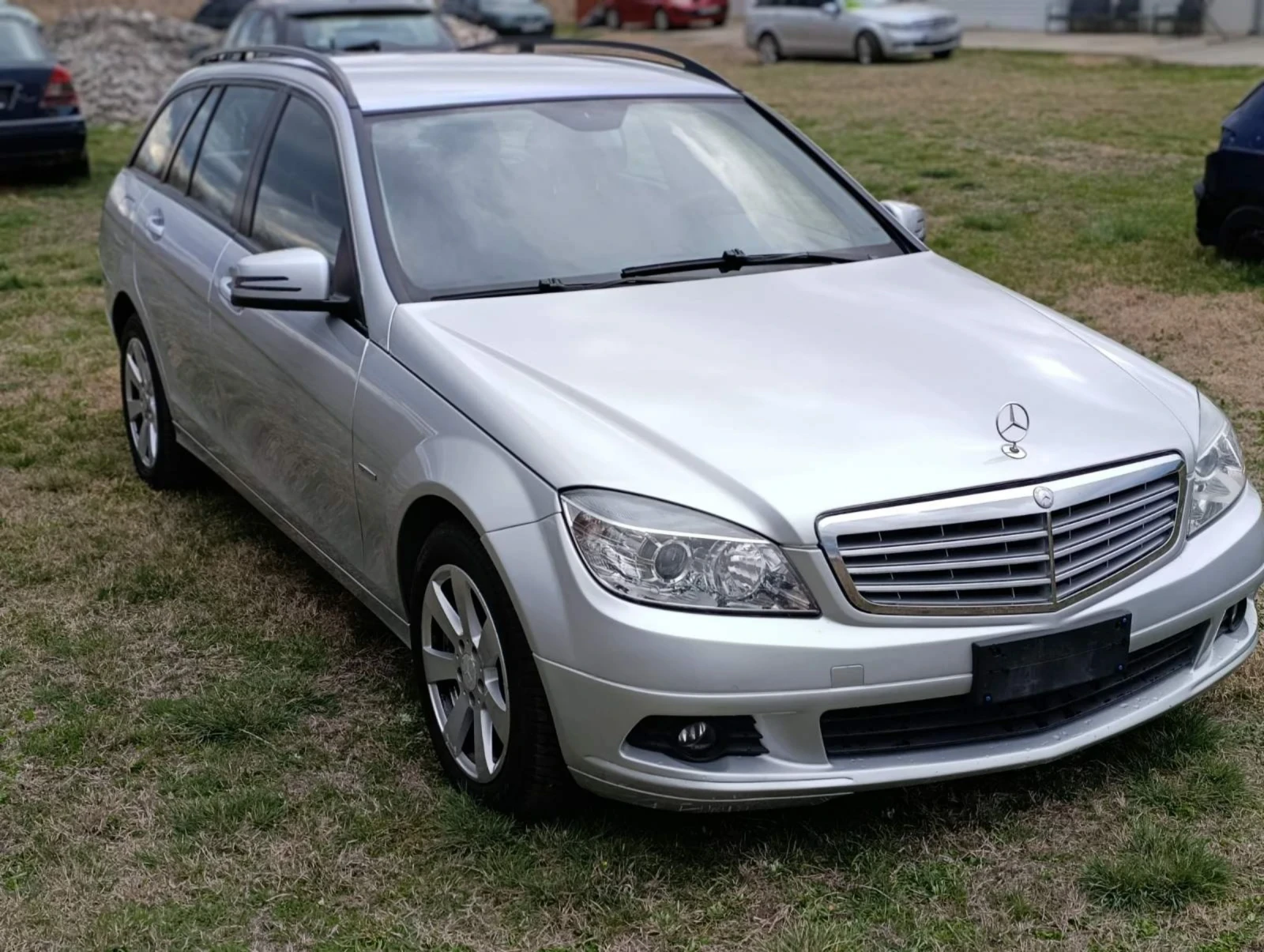 Mercedes-Benz C 220  - изображение 7