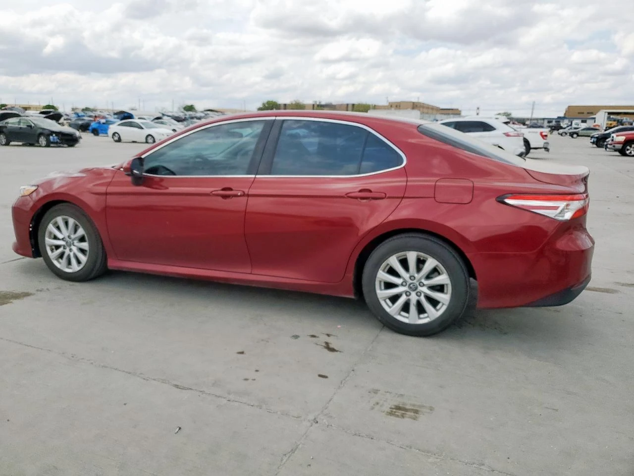 Toyota Camry  - изображение 10