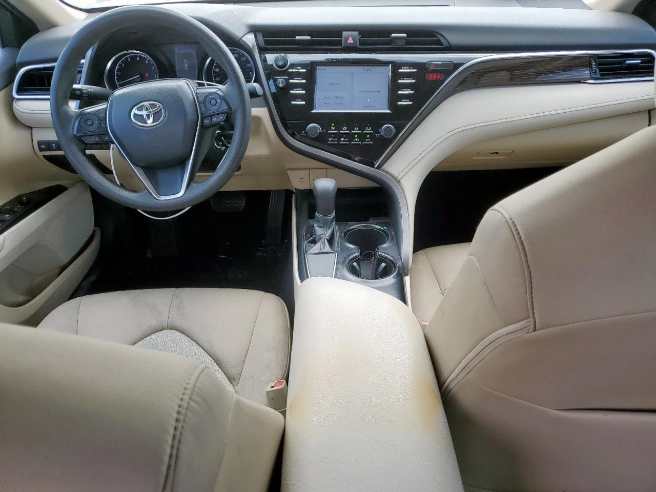 Toyota Camry  - изображение 5