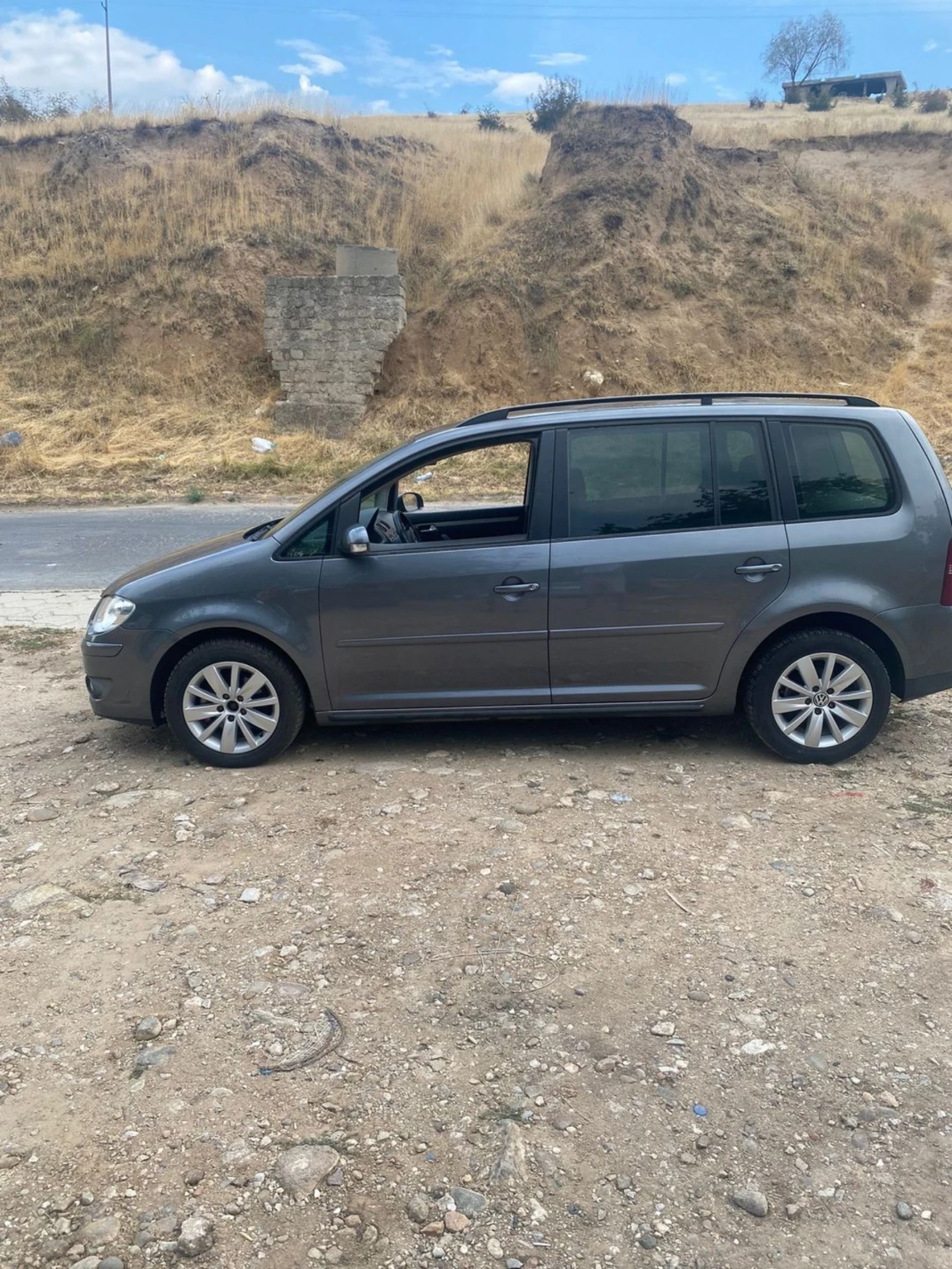 VW Touran  - изображение 4