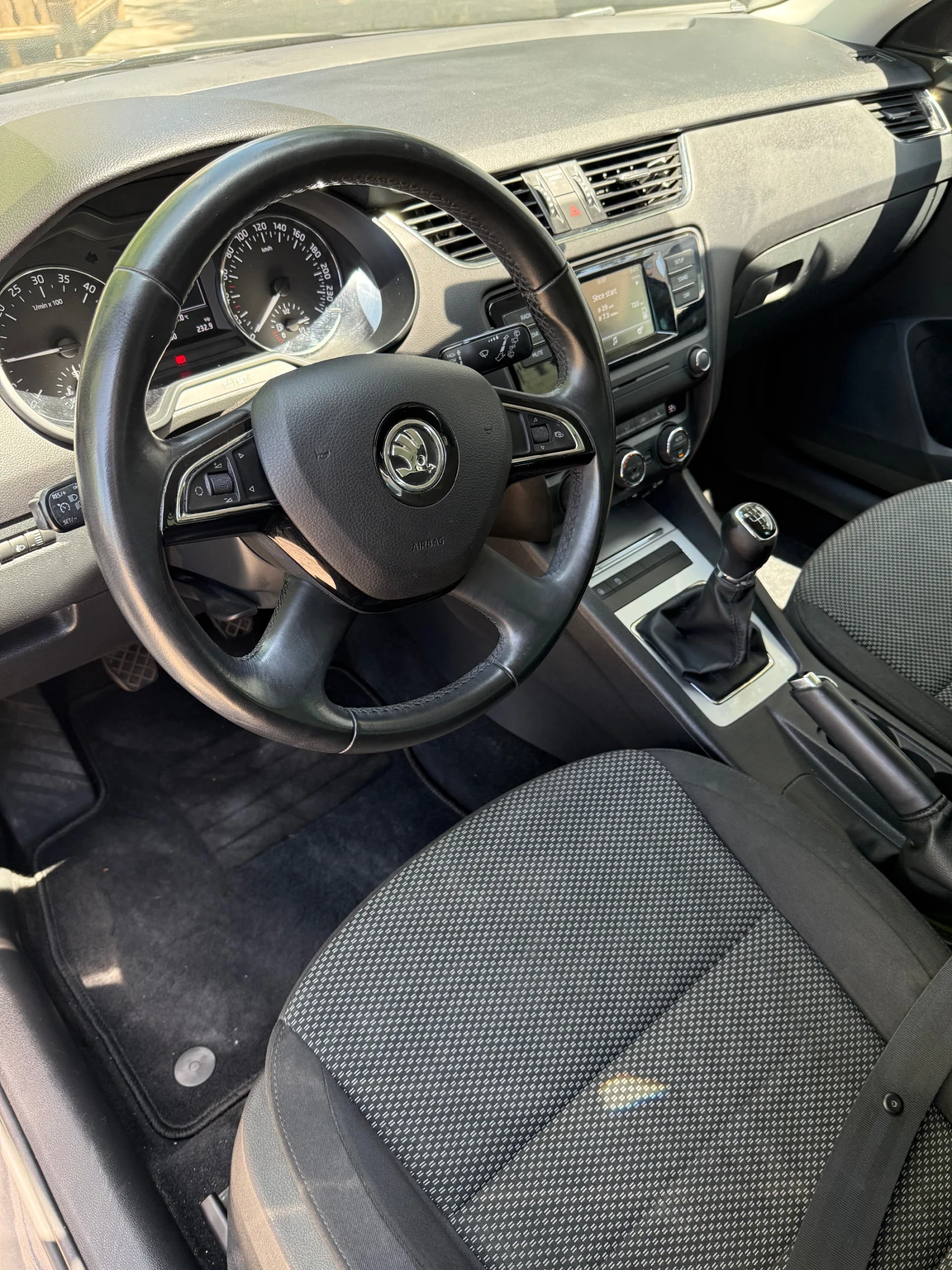 Skoda Octavia 1.6  - изображение 7