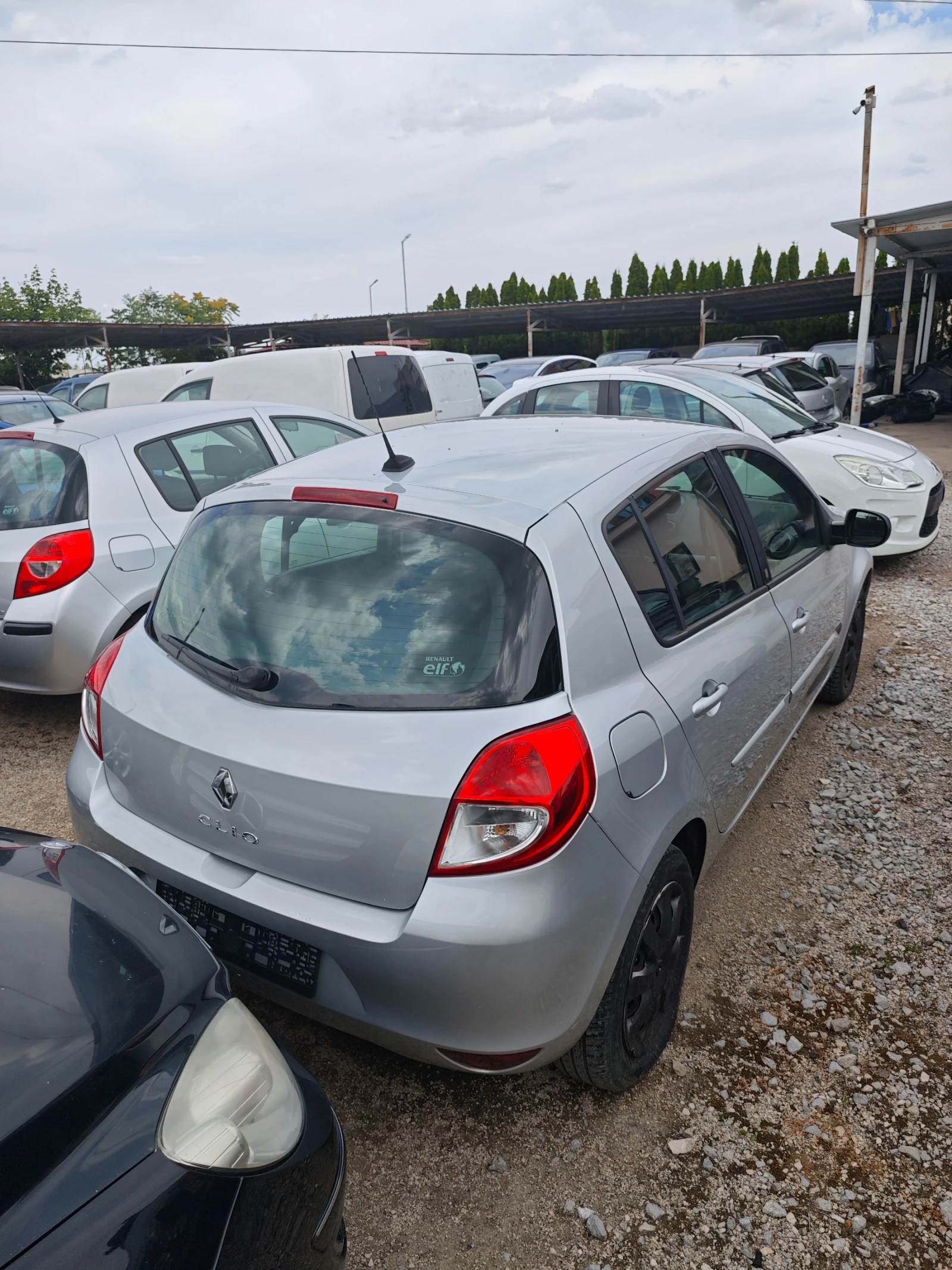 Renault Clio 1.2I ГАЗ - изображение 3