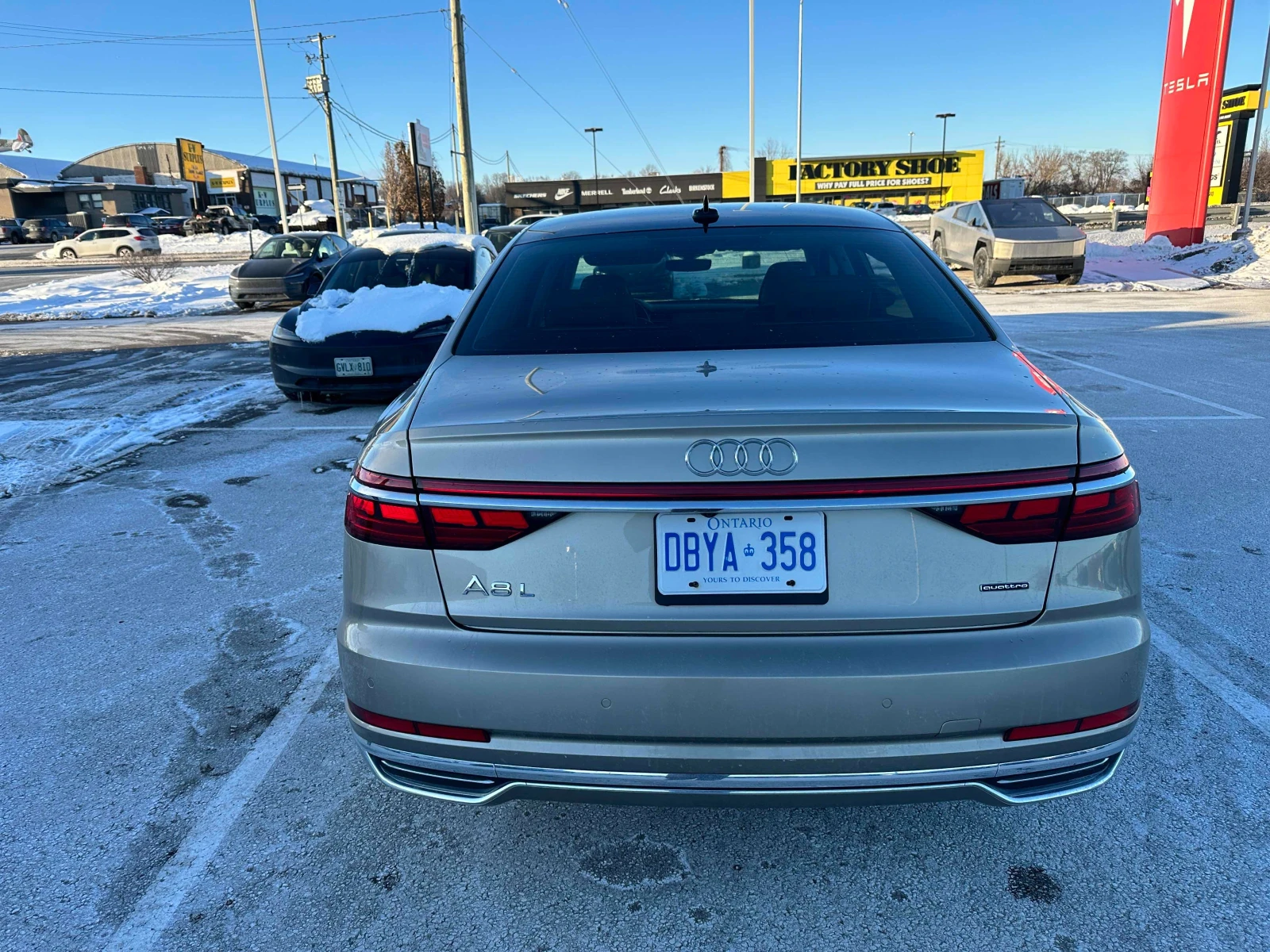 Audi A8 55TFSI* MATRIX* ОБДУХВАНЕ* МАСАЖ* 360КАМЕРА*  - изображение 5