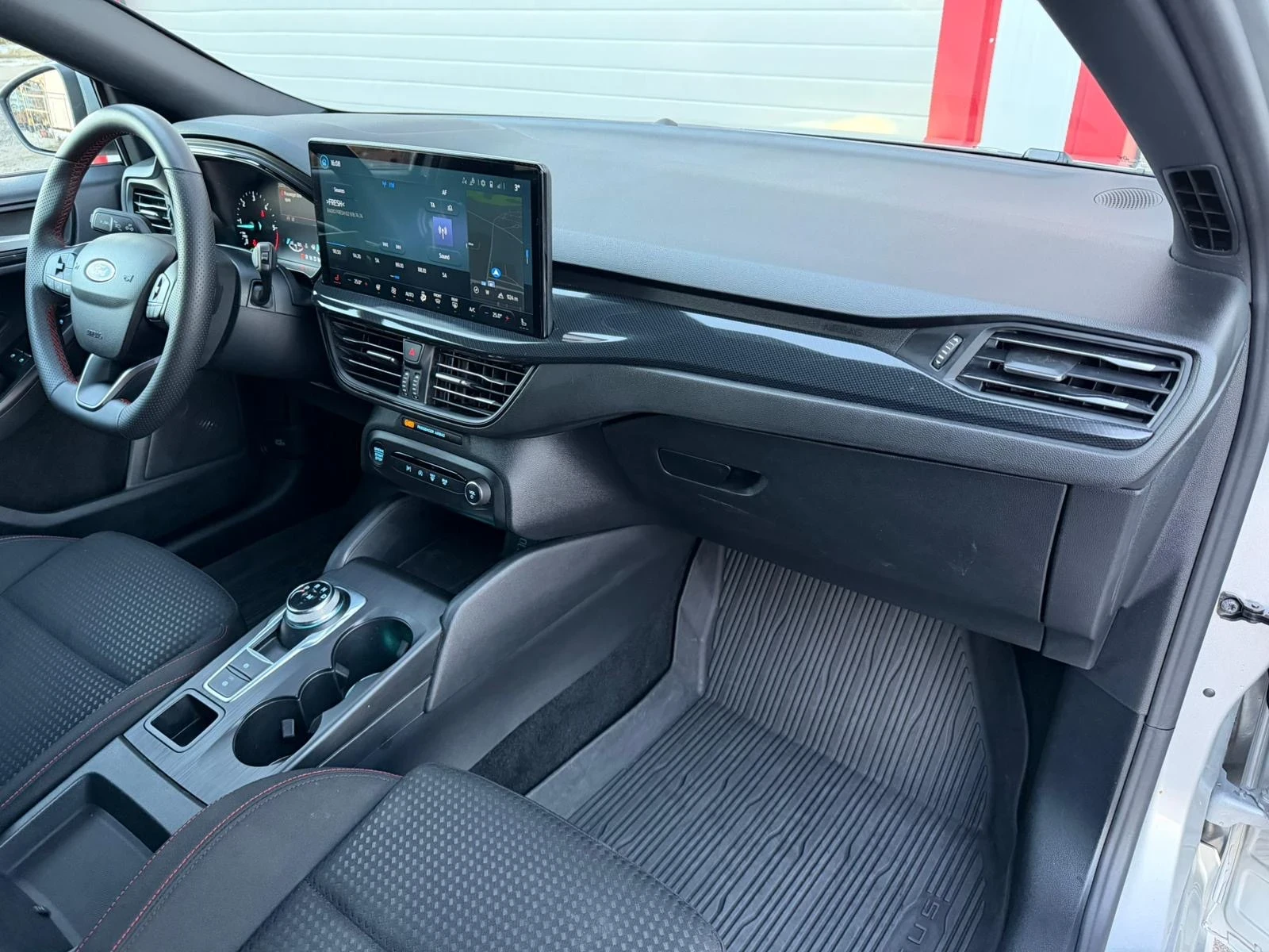 Ford Focus 1.5D ST-LINE AUTOMATIK NAVI KEY LESS START STOP  | Mobile.bg � ����������� 15