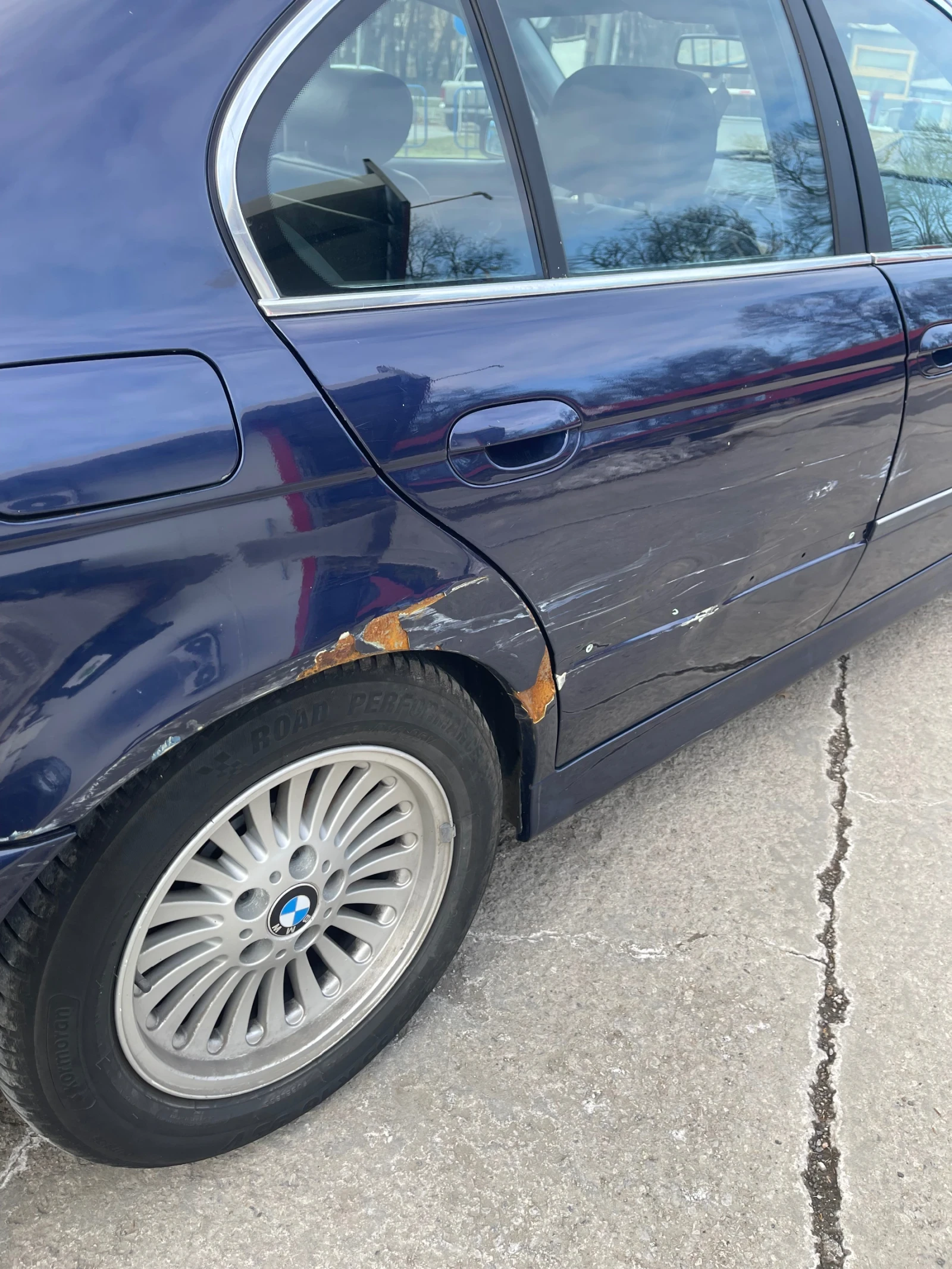 BMW 523  - изображение 6