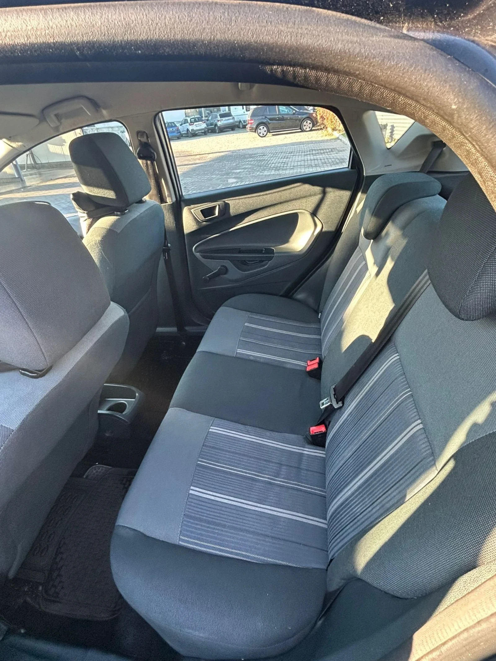 Ford Fiesta, снимка 6 - Автомобили и джипове - 53758579