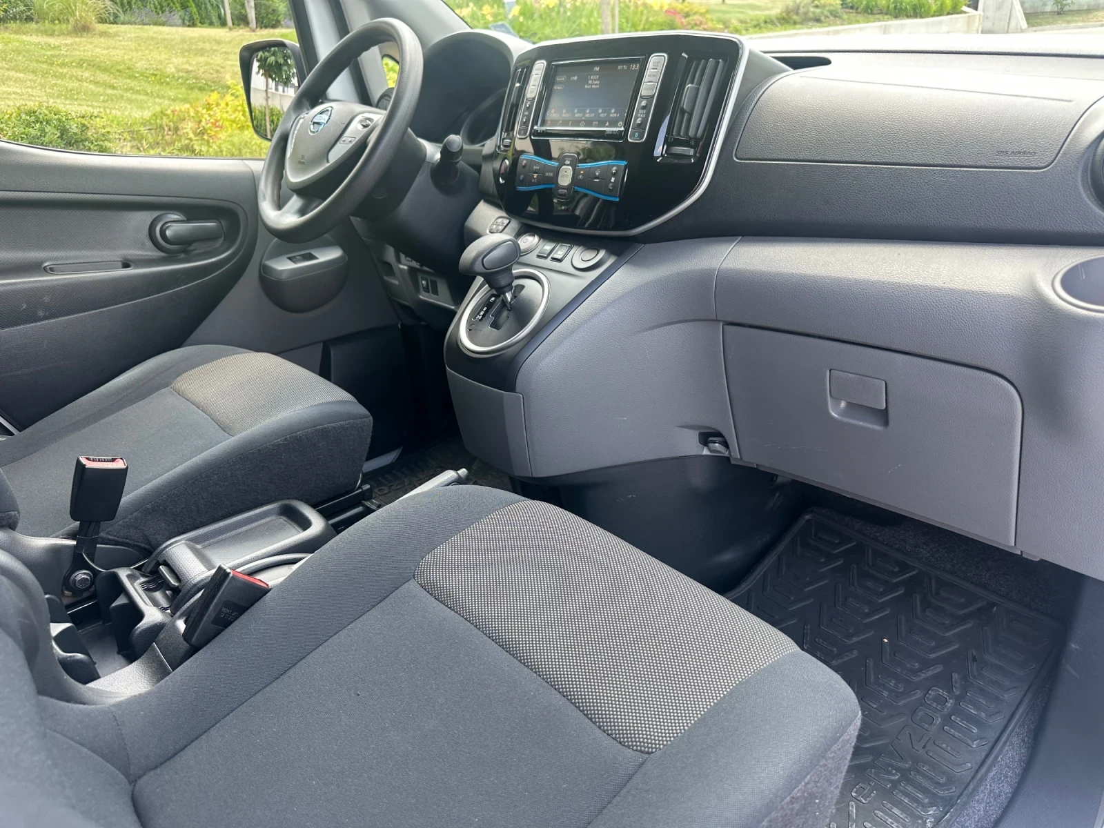 Nissan e-NV200, снимка 13 - Автомобили и джипове - 53808688