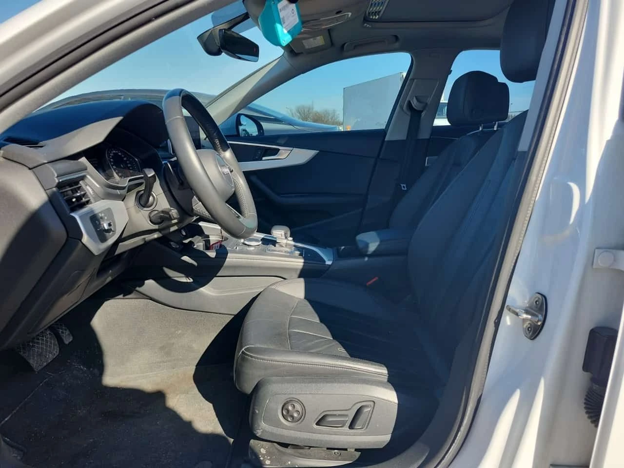 Audi A4 * PROGRESSIV * CARFAX * 2 ����� * �������� *  | Mobile.bg � ����������� 8