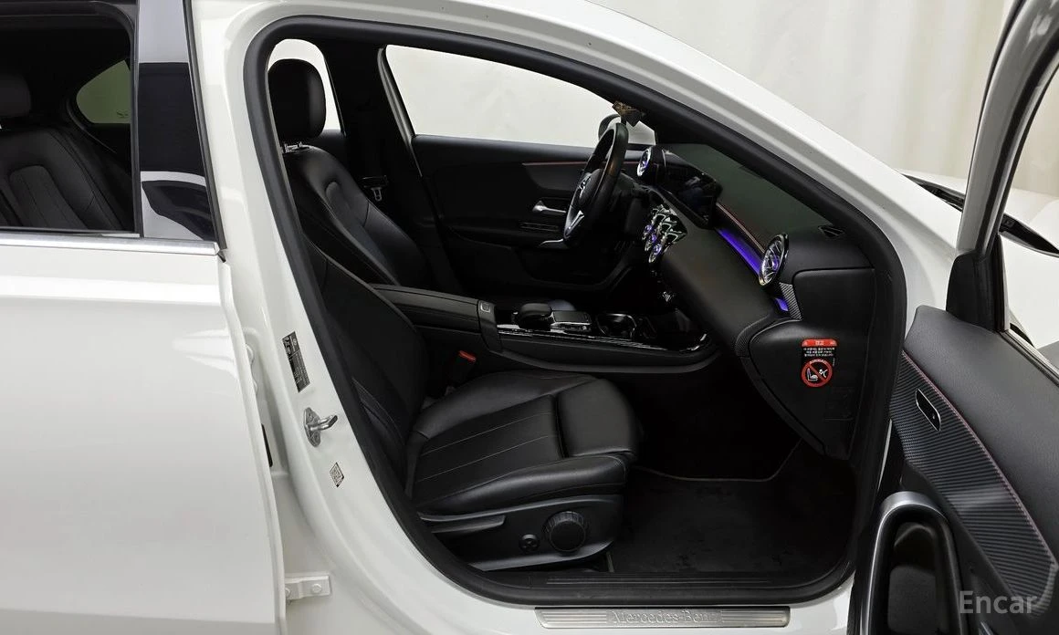 Mercedes-Benz A 200, снимка 11 - Автомобили и джипове - 54039358