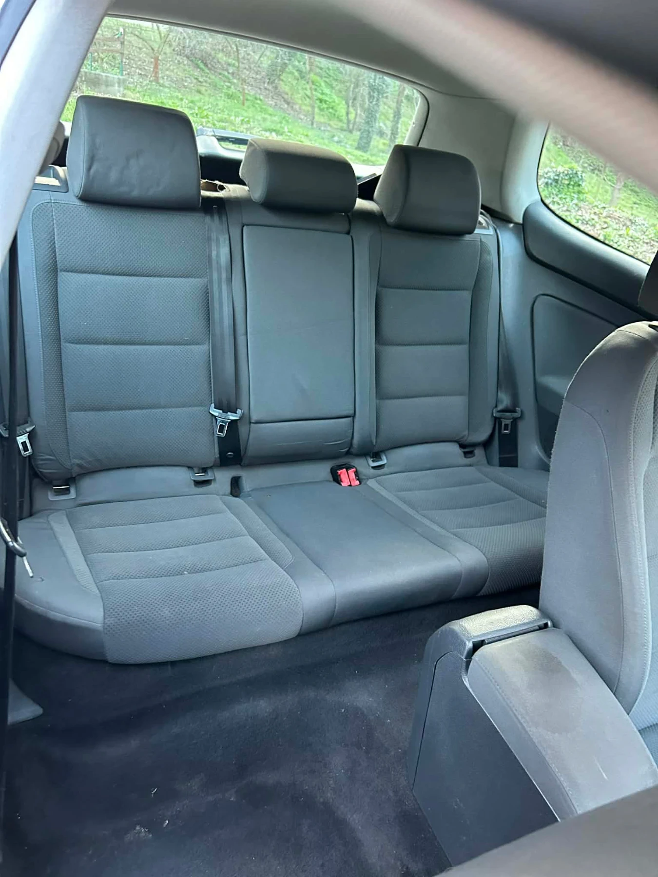 VW Golf 1.9TDI 105 BKC, снимка 13 - Автомобили и джипове - 54055405