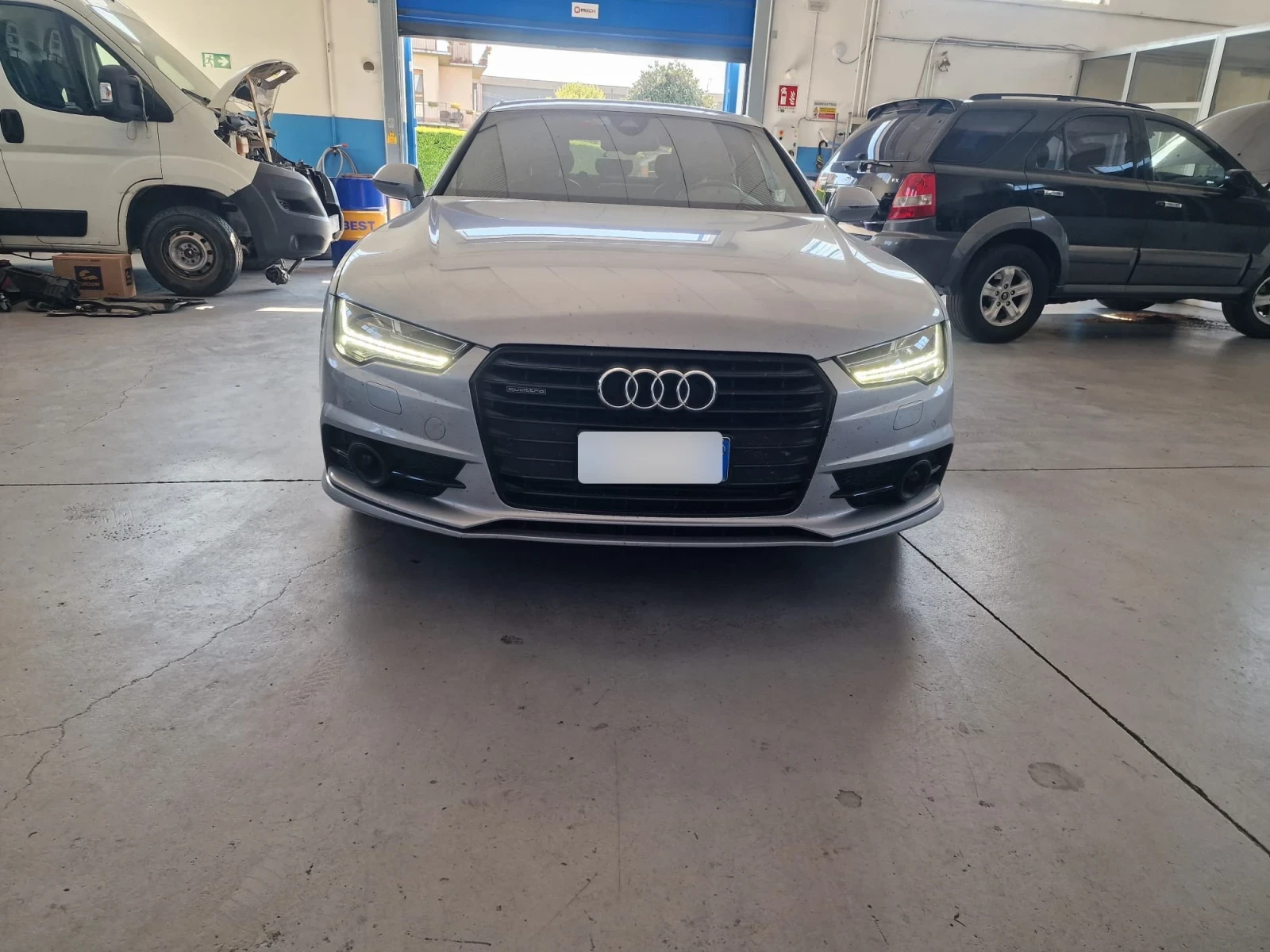 Audi A7 3.0 TDI, снимка 3 - Автомобили и джипове - 54187818