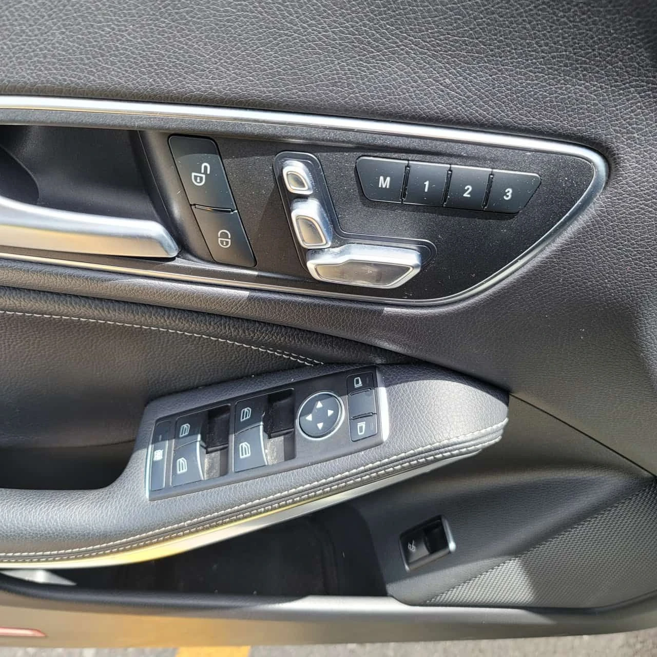 Mercedes-Benz CLA 250 * CARFAX * ОПЦИЯ ЗА ФИНАНСИРАНЕ, снимка 13 - Автомобили и джипове - 55015541