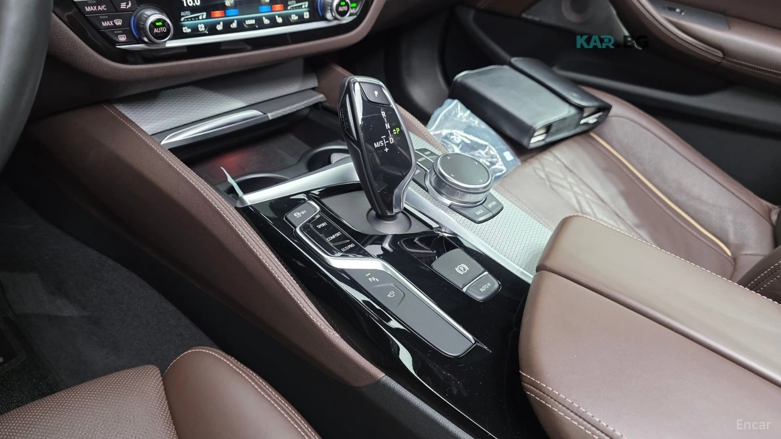 BMW 530 * M PACK* 360* Ambient Light* Head-up* Пано* , снимка 9 - Автомобили и джипове - 55100038