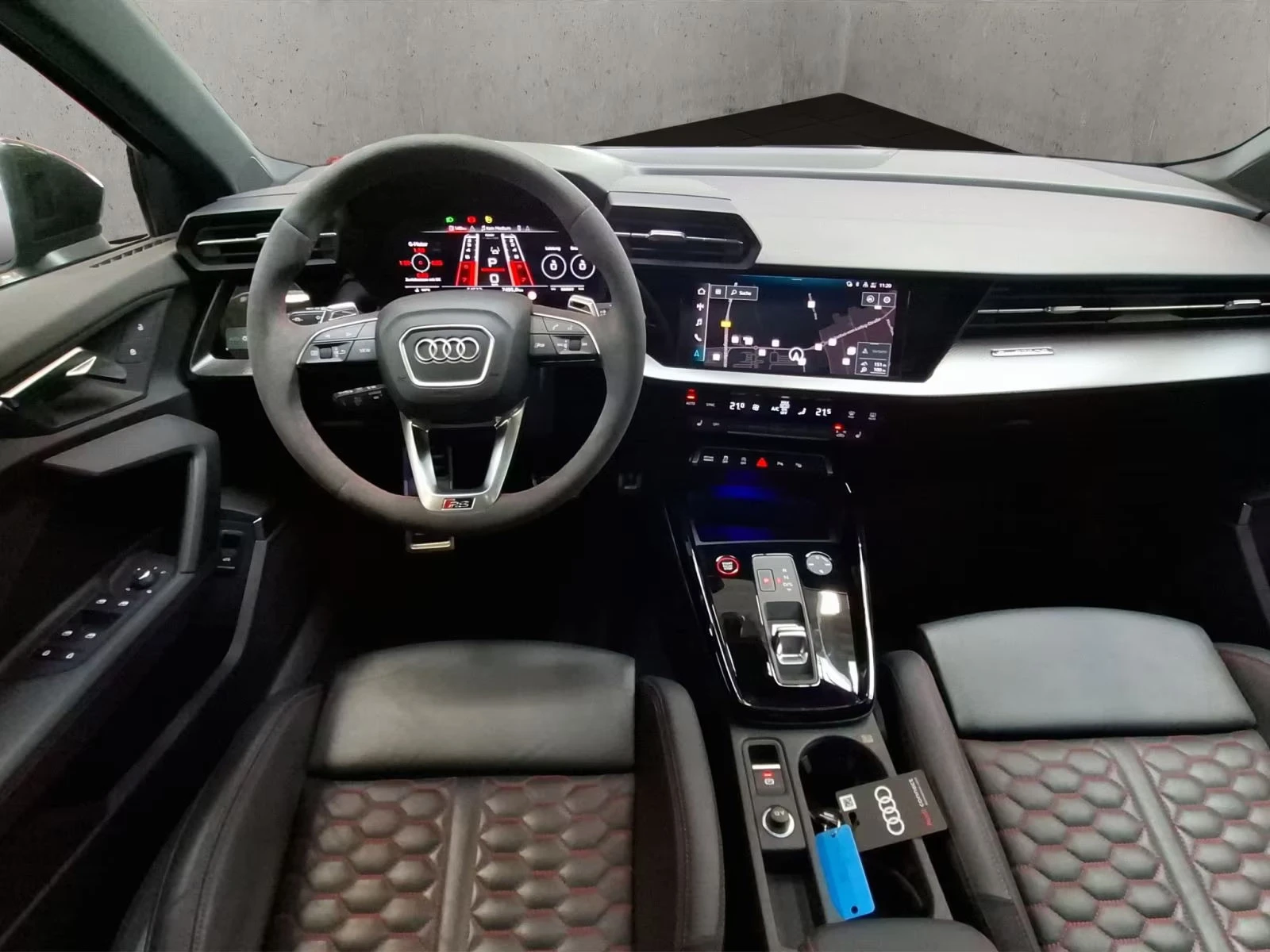 Audi Rs3 LIMOUSINE/400HP/PANO/360/B&O/MEMO/HUD/CPLAY/564q, снимка 9 - Автомобили и джипове - 55531148